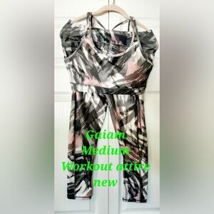Gaiam Medium work out attire leggings and sport top